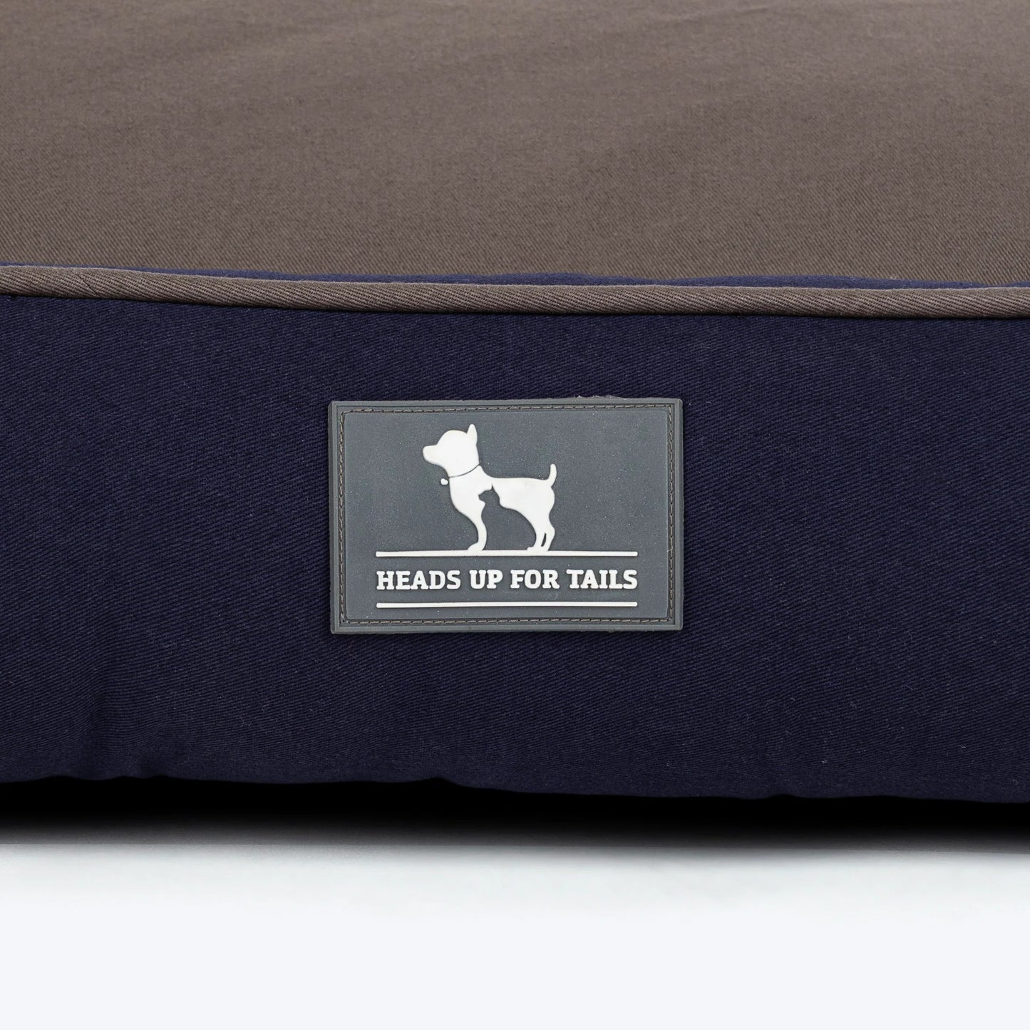HUFT Giraffe Classic Lounger Bed For Dog - Grey & Navy