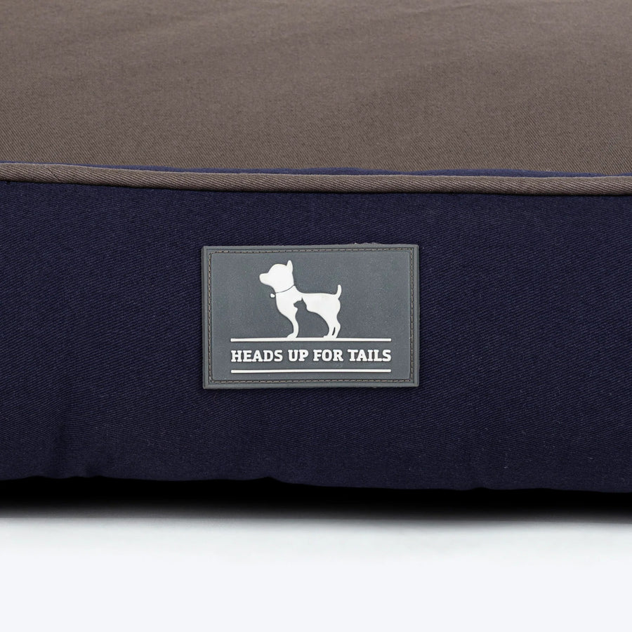 HUFT Giraffe Classic Lounger Bed For Dog - Grey & Navy