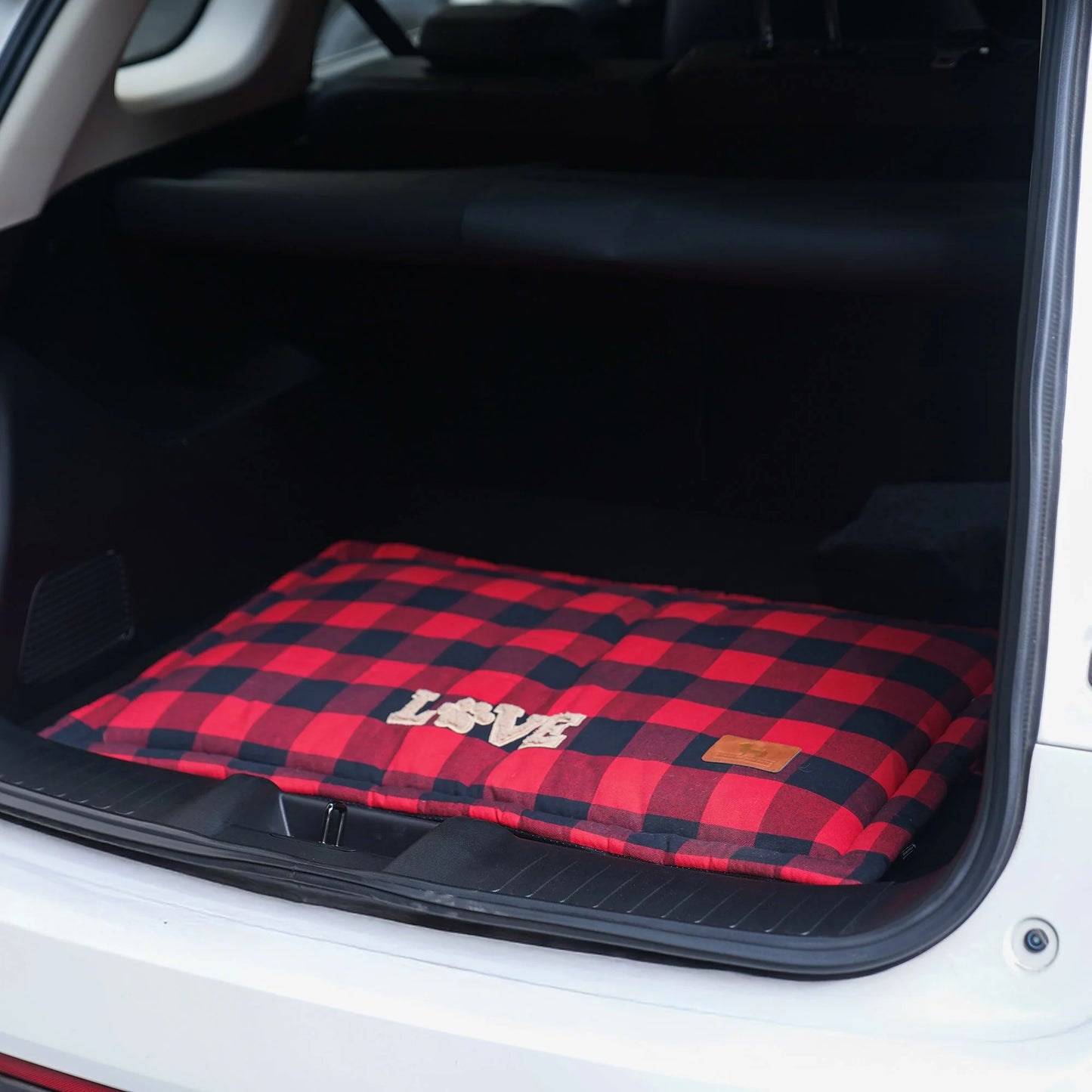 HUFT Love Plaid Mat For Dog - Red & Black