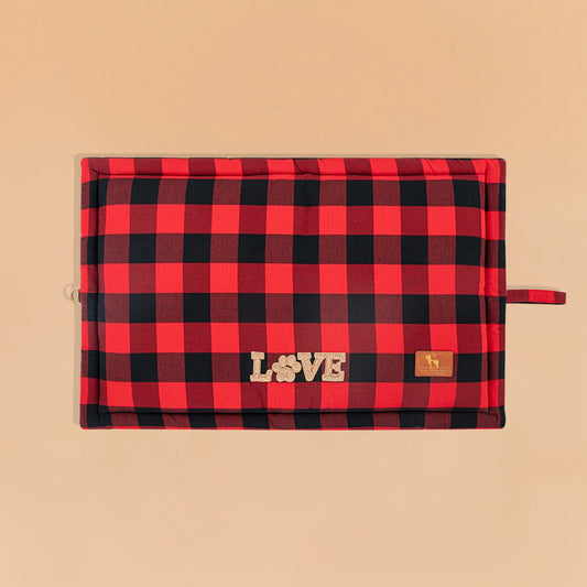 HUFT Love Plaid Mat For Dog - Red & Black
