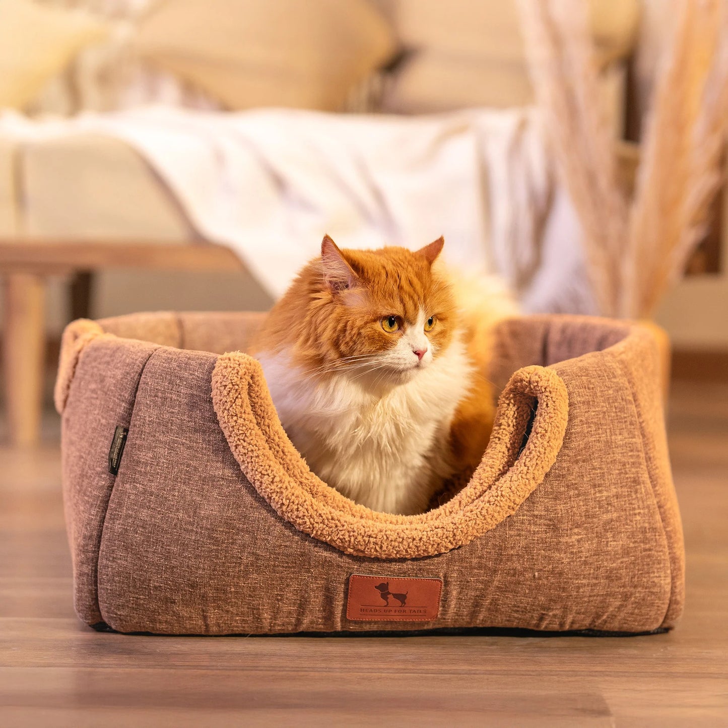 HUFT Furbulous Tent Bed For Cat - Brown & Beige