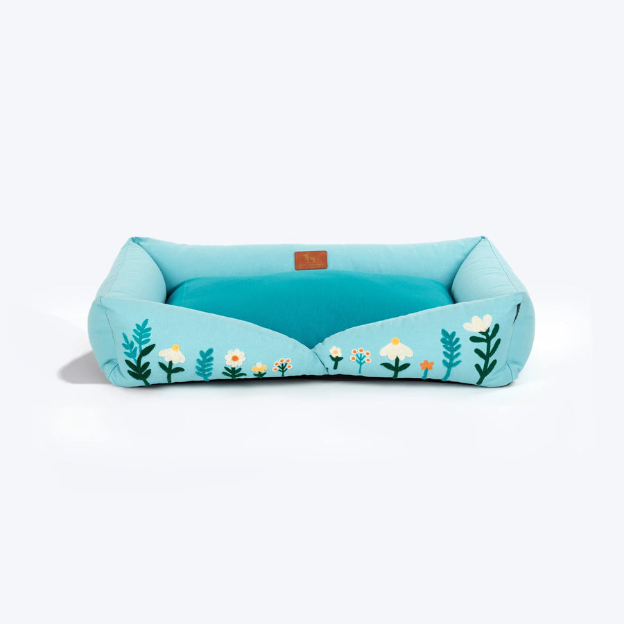 HUFT Gardenia Lounger Bed For Dog - Ice Blue