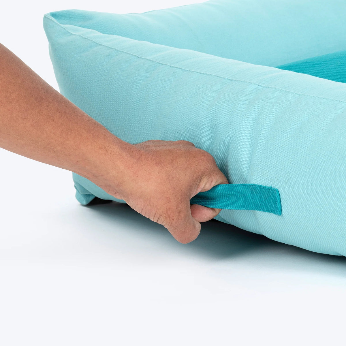 HUFT Gardenia Lounger Bed For Dog - Ice Blue