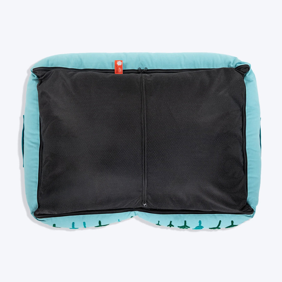 HUFT Gardenia Lounger Bed For Dog - Ice Blue