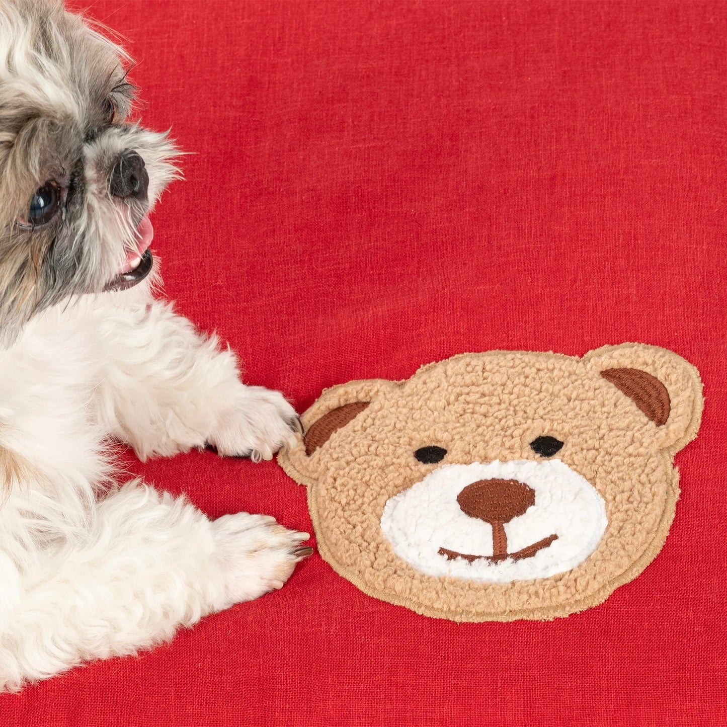 HUFT Snuggle Bear Mat For Dog - Red