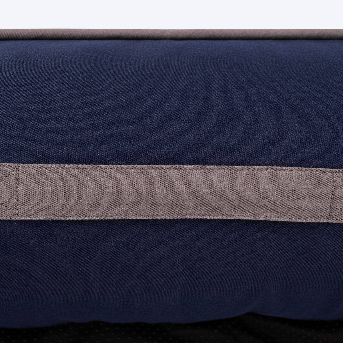 HUFT Classic Lounger Dog Bed - Grey With Navy