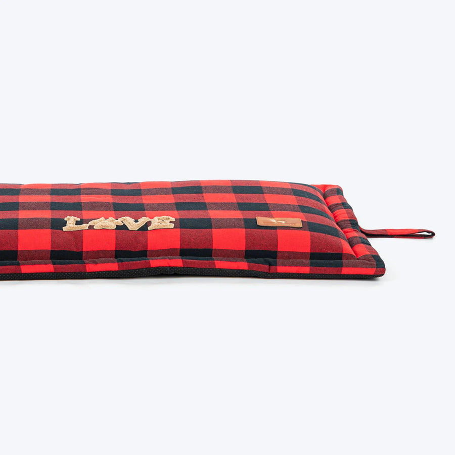 HUFT Love Plaid Mat For Dog - Red & Black