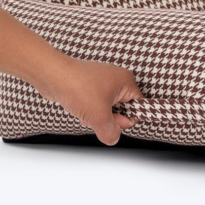 HUFT Cookie Houndstooth Lounger Bed For Dog - Brown