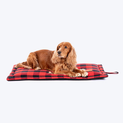 HUFT Love Plaid Mat For Dog - Red & Black